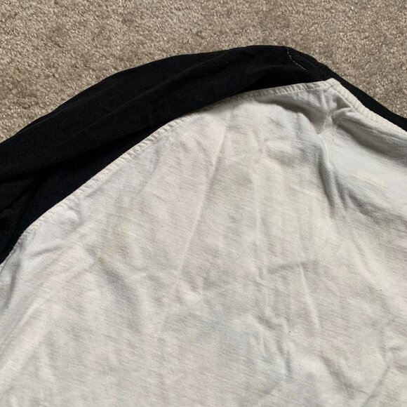Boston Bruins Black and White Long Sleeve - Picture 5 of 6